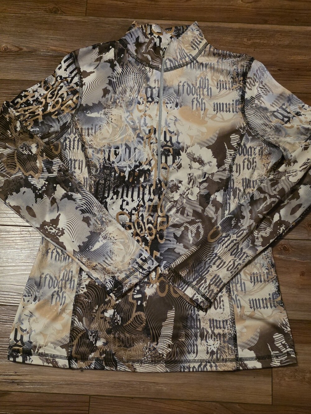 Sno Skins Abstract Graphic Typography Half-Zip Mock Neck Pullover Top Size L EUC